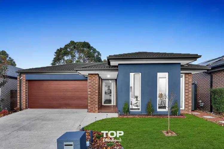 39 Falabela Road, Clyde North VIC 3978