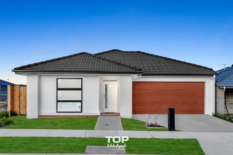 6 Yardi Way, Clyde North VIC 3978