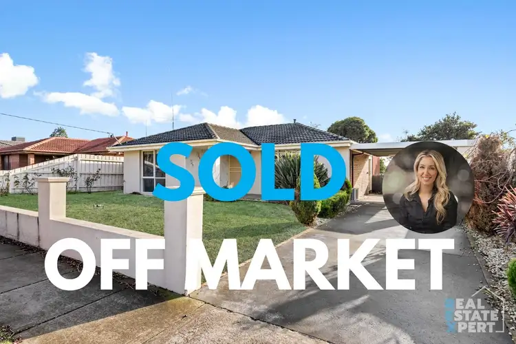 53 Springfield Crescent, Hampton Park VIC 3976