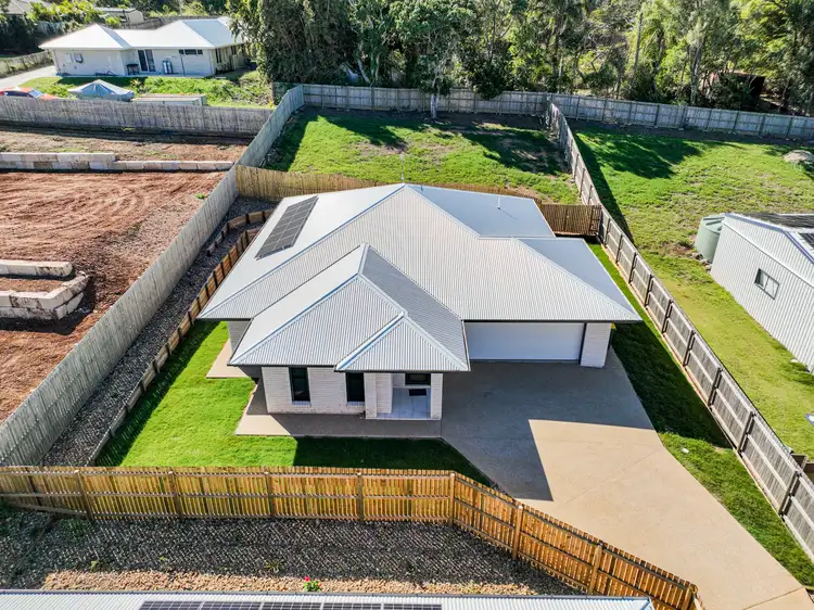 2/7 Lakeside Drive, Taroomball QLD 4703