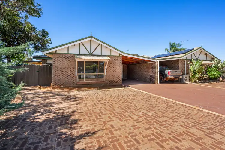 4A Siberia Close, Hannans WA 6430