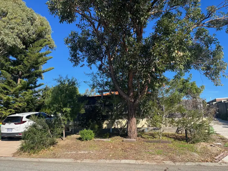 12 Allinga Crescent, Craigie WA 6025