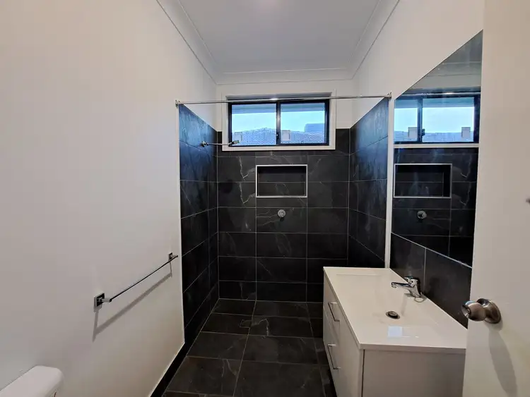 Seventh view of Homely house listing, 496 McKenzie Street, Lavington NSW 2641