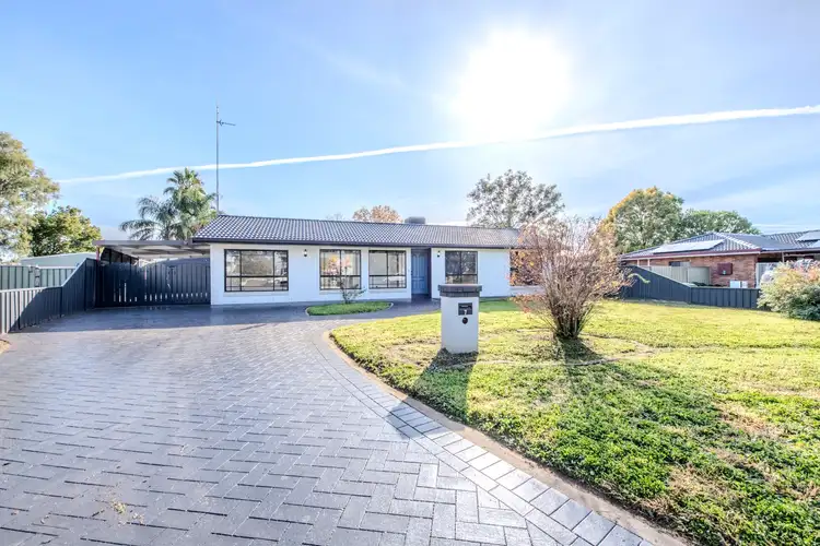 7 Light Place, Dubbo NSW 2830