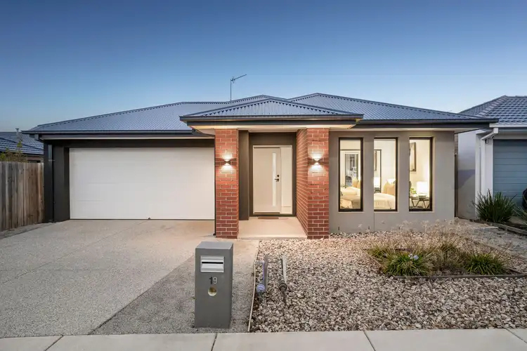 19 Cardamon Street, Armstrong Creek VIC 3217
