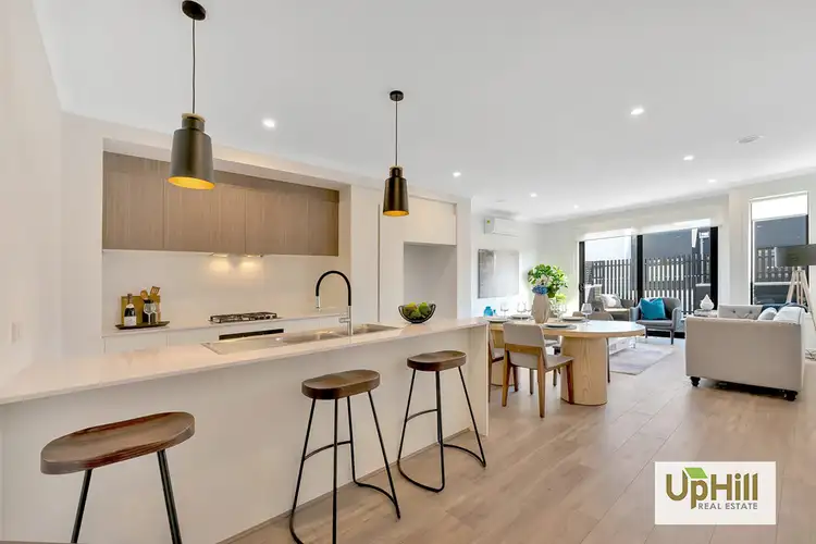52 Hillview Drive, Carrum Downs VIC 3201