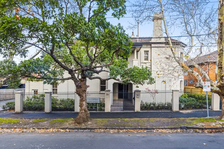 2/2A Auburn Grove, Hawthorn East VIC 3123
