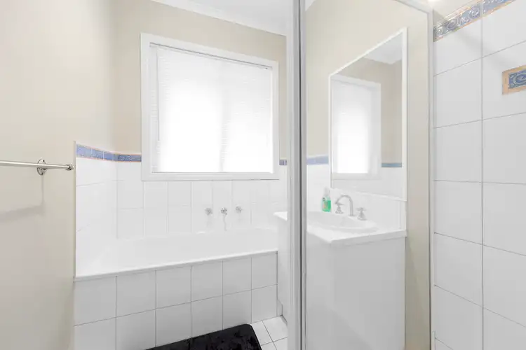 Fifth view of Homely house listing, 9 Simpson Place, Caroline Springs VIC 3023