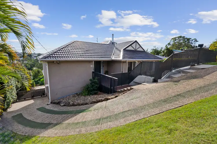 19 Curtawilla Street, Banora Point NSW 2486