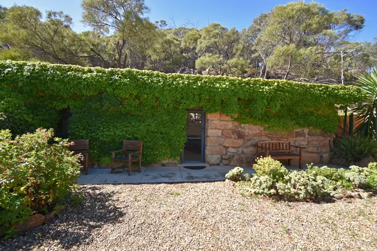 91 MACKAY STREET, Eldorado VIC 3746