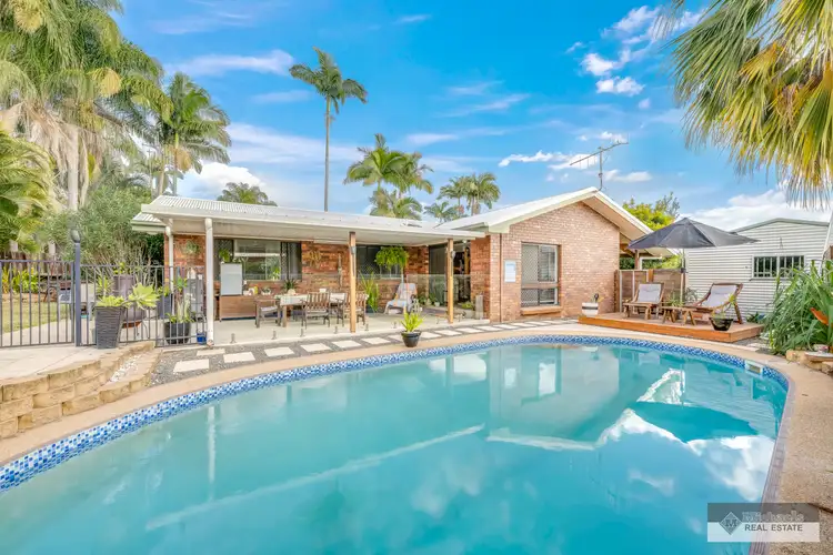 9 The Boulevard, Avoca QLD 4670