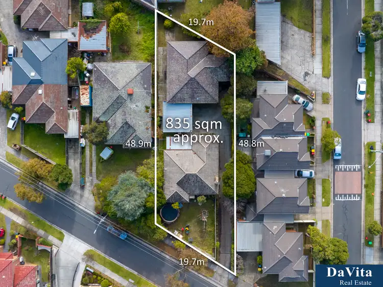 17 Seascape St, Clayton VIC 3168