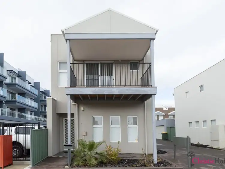 49 Victoria Parade