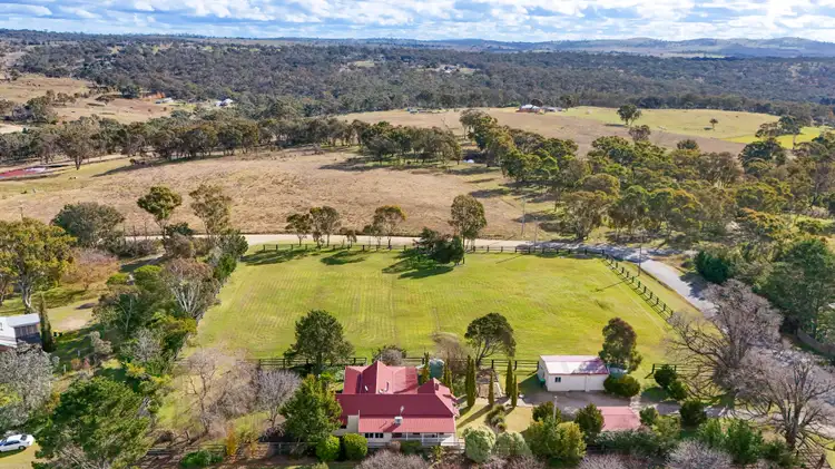 57 Leece Road, Uralla NSW 2358