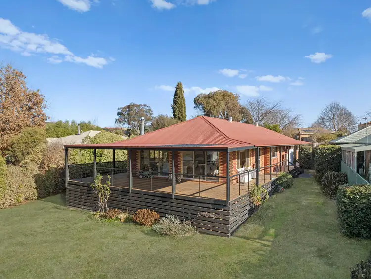 36 Somerset Crescent, Mansfield VIC 3722