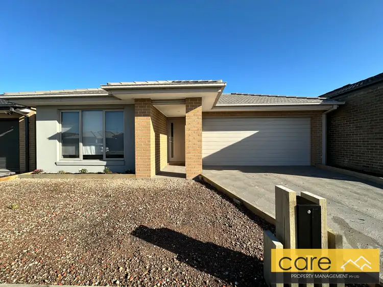 36 Ironstone Street, Cranbourne East VIC 3977