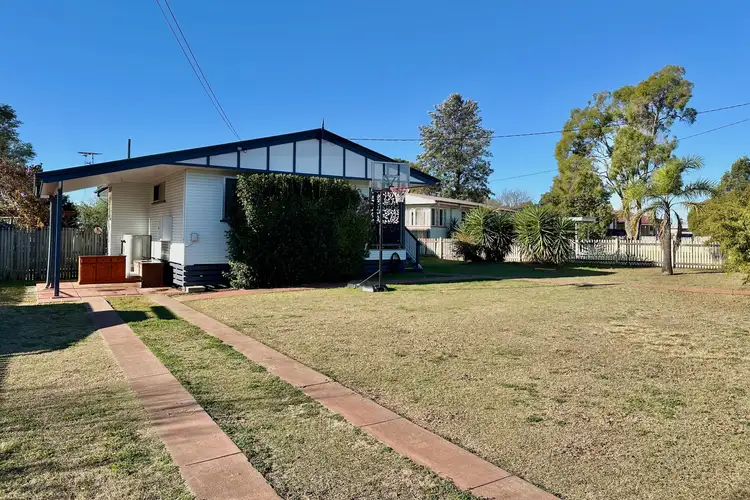 7 James Street, Oakey QLD 4401