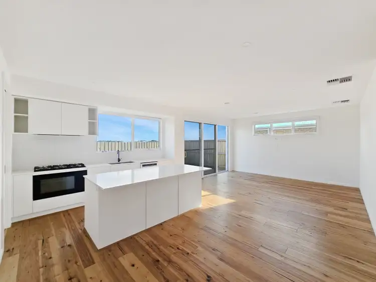 Second view of Homely house listing, 8 Keats Circuit, Armstrong Creek VIC 3217