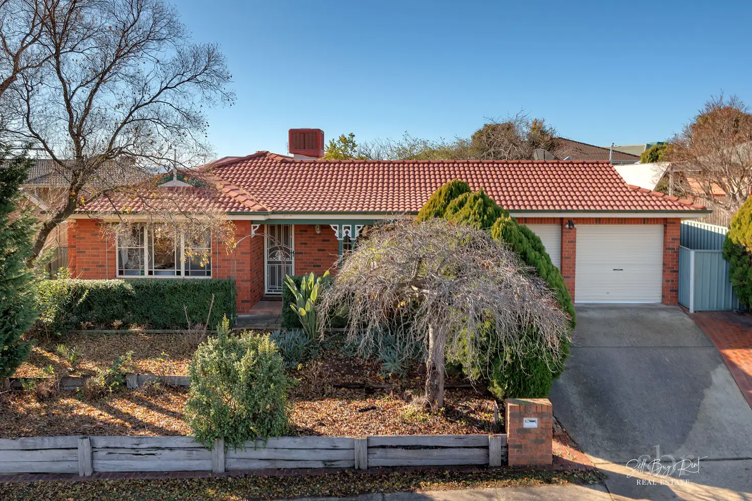 Main view of Homely house listing, 4 ROSEMONT COURT, Wodonga VIC 3690