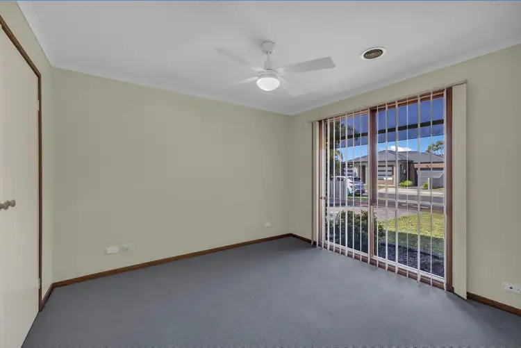 Fourth view of Homely house listing, 7 Jamie Close, Cranbourne VIC 3977