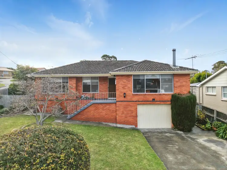 6 Tavistock Road, Austins Ferry TAS 7011