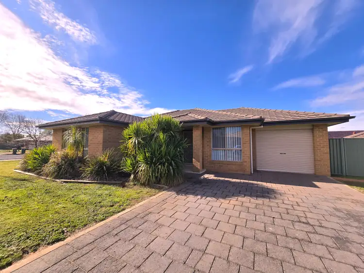 2B Jonquil Court