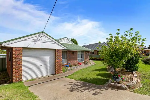 6 Sawmill Close