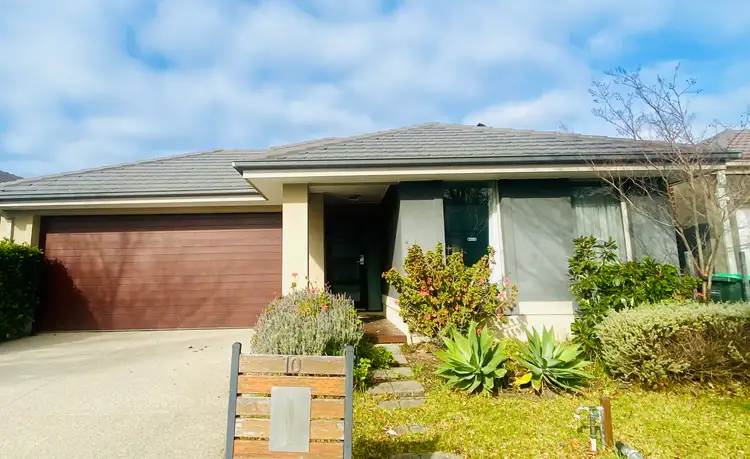 10 Simonson Way, Williams Landing VIC 3027