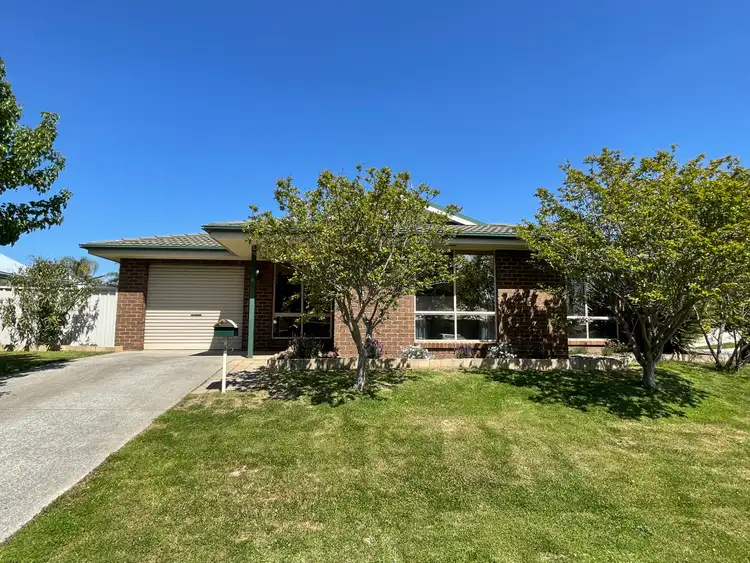 Main view of Homely house listing, 6 Pickering Place, Wodonga VIC 3690