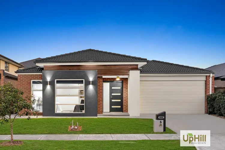 5 Speargrass Close, Clyde North VIC 3978