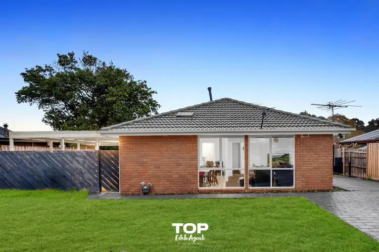 98 Racecourse Road, Pakenham VIC 3810