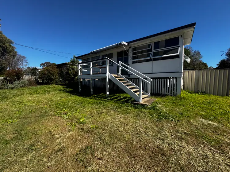 9 Gipps Street, Nanango QLD 4615