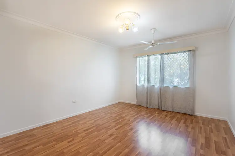 3 Whitefriars Street, Rockville QLD 4350