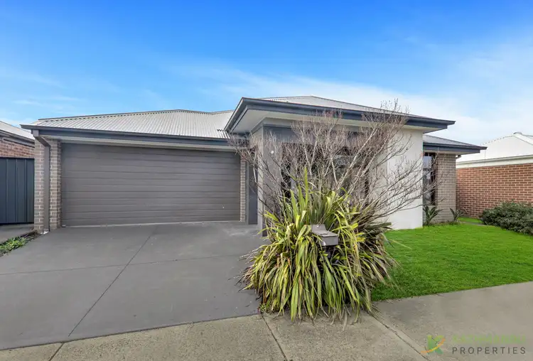 Main view of Homely house listing, 2 Bombala Crescent, Craigieburn VIC 3064