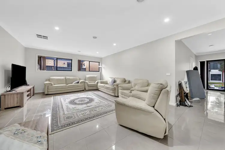 Second view of Homely house listing, 16 Lanthorn Crescent, Cranbourne East VIC 3977