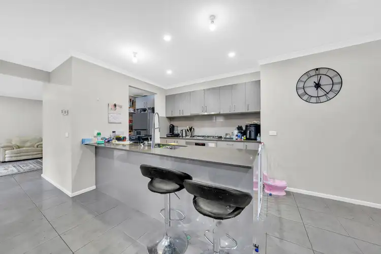 Fourth view of Homely house listing, 16 Lanthorn Crescent, Cranbourne East VIC 3977