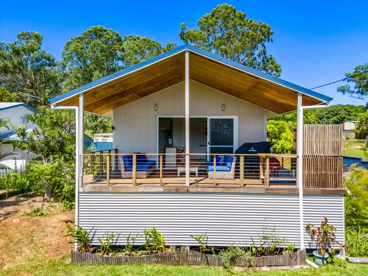 66 Bay Drive, Russell Island QLD 4184