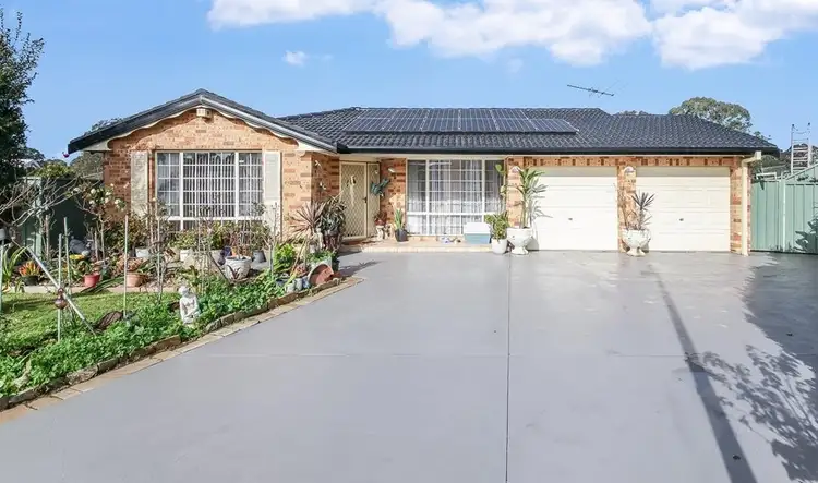 5 Magnolia Place, Macquarie Fields NSW 2564
