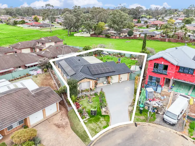 Second view of Homely house listing, 5 Magnolia Place, Macquarie Fields NSW 2564