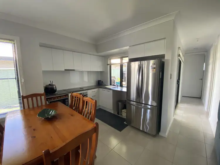 Second view of Homely semi-detached listing, 1/33 Hindmarsh Esplanade, Dubbo NSW 2830