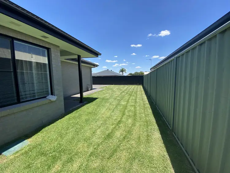 Fifth view of Homely semi-detached listing, 1/33 Hindmarsh Esplanade, Dubbo NSW 2830