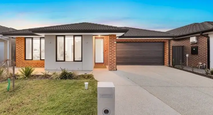 20 Thulian Street, Clyde North VIC 3978