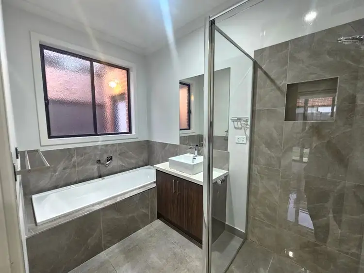 Fourth view of Homely house listing, 37 Bridport Circuit, Tarneit VIC 3029