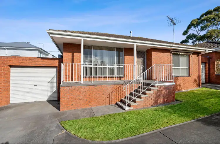 Main view of Homely unit listing, 2/15 Bostock Avenue, Manifold Heights VIC 3218