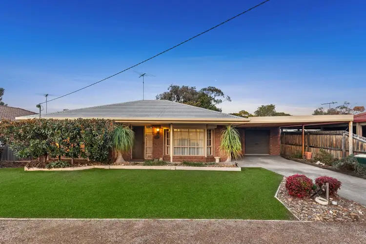 6 Henderson Drive, Lara VIC 3212