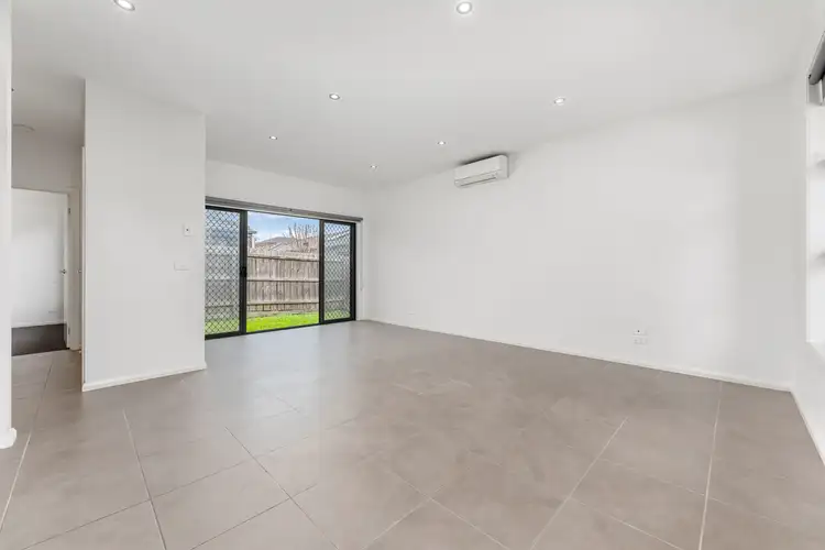 Third view of Homely unit listing, 5/85-87 View St, Glenroy VIC 3046
