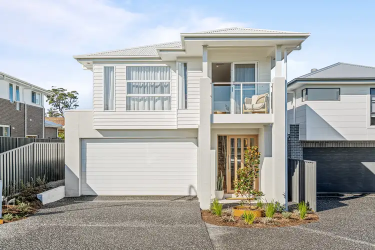 17 Birkwood Close