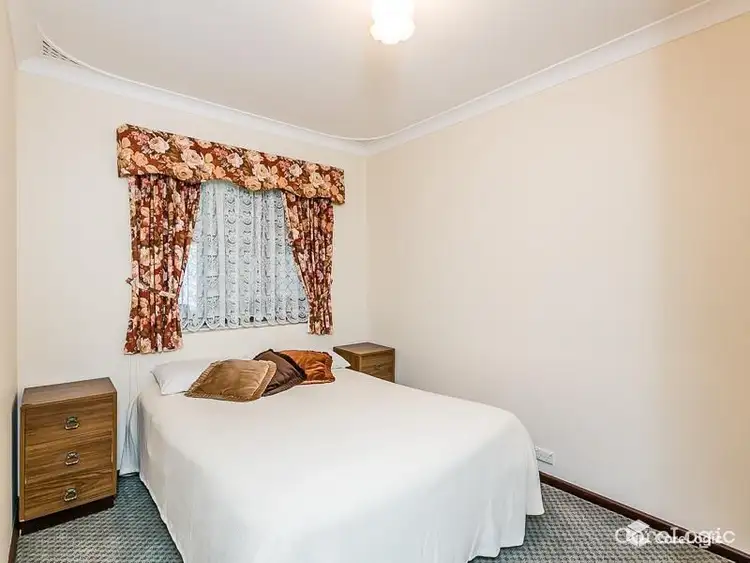 Fifth view of Homely semi-detached listing, 4A Janthina Crescent, Heathridge WA 6027