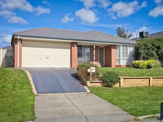 11 Ellen Road, Narre Warren South VIC 3805