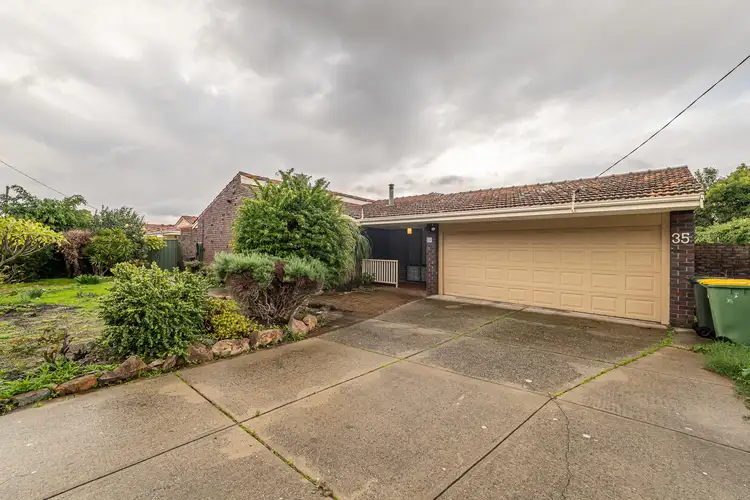35 Whaleback Avenue, Parkwood WA 6147